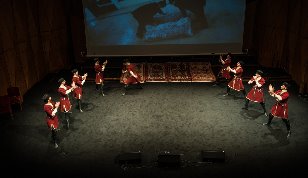 اجرای شادیانه های شب چله اقوام آذری/ تالار رودکی لرزید