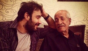 محسن چاوشی در غم از دست دادن پدرش به سوگ نشست 