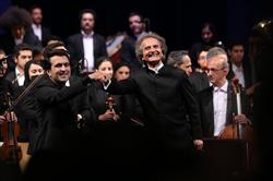 ارکستر سمفونیک تهران به روی صحنه رفت