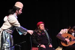 اجرای موسیقی قشقایی و شیرازی توسط گروه 