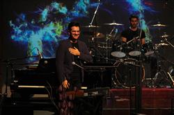 کنسرت تلفیقی کاوه دولت‌نیا در فرهنگسرای نیاوران برگزار شد
