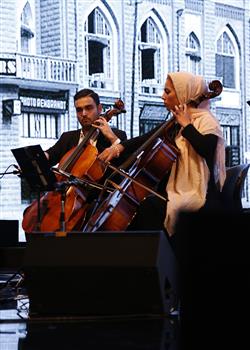 محمد معتمدی با همراهی ارکستر «نیایش» روی صحنه رفت
