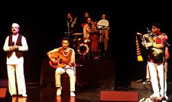 کنسرت پرشور گروه «هیرون» با موسیقی بوشهر برگزار شد 