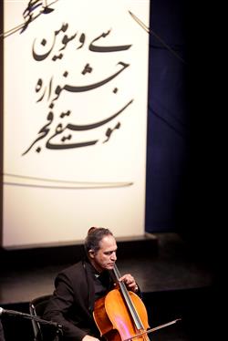عبدالحسین مختاباد آثار قدیمی خود را خواند 