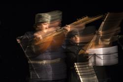 اجرای موسیقی آذری توسط گروه «عاشیقلار» در برج آزادی