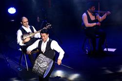 آیهان و سه خواننده آذربایجانی روی صحنه رفتند