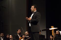 ارکستر سمفونیک تهران به روی صحنه رفت 