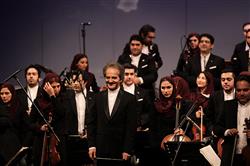 ارکستر سمفونیک تهران روی صحنه رفت