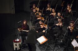 ارکستر ملی ایران با اسماعیل واثقی روی صحنه رفت