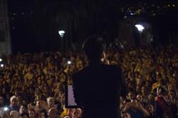 اولین کنسرت خیابانی را محمد معتمدی برگزار کرد