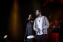 کنسرت پاییزی «ماکان بند» در تهران / رهام هادیان اسپانیایی خواند
